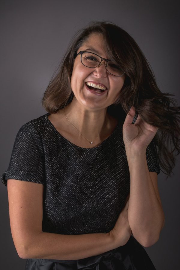 Découvrez le visage souriant de Cindy Triaire, consultante du cabinet conseil Tremplin carrière